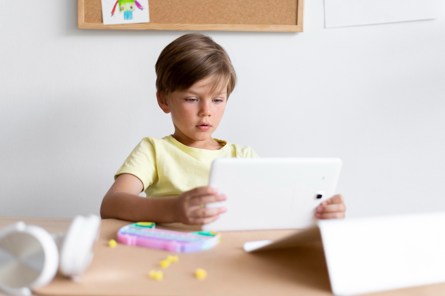 Uso de telas prejudica a visão?